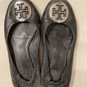 Tory Burch Reva Sized 7.5 Black